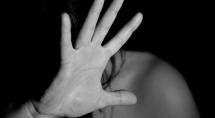 Mulher sofre traumatismo craniano após ser agredida com chutes em Betim Mulher sofre traumatismo craniano após ser agredida com chutes em Betim