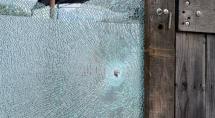 PMs de folga trocam tiros com homem armado em partida de futebol com crianças em Betim