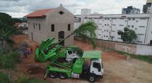 Betim adquire nova tecnologia para transplante de árvores