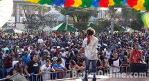 Parada Gay é tomada por héteros