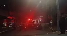 Homem é morto a tiros na porta de bar em Betim; dono do estabelecimento foi baleado
