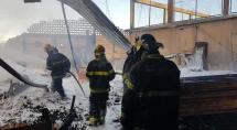Incêndio destrói madeireira em Betim